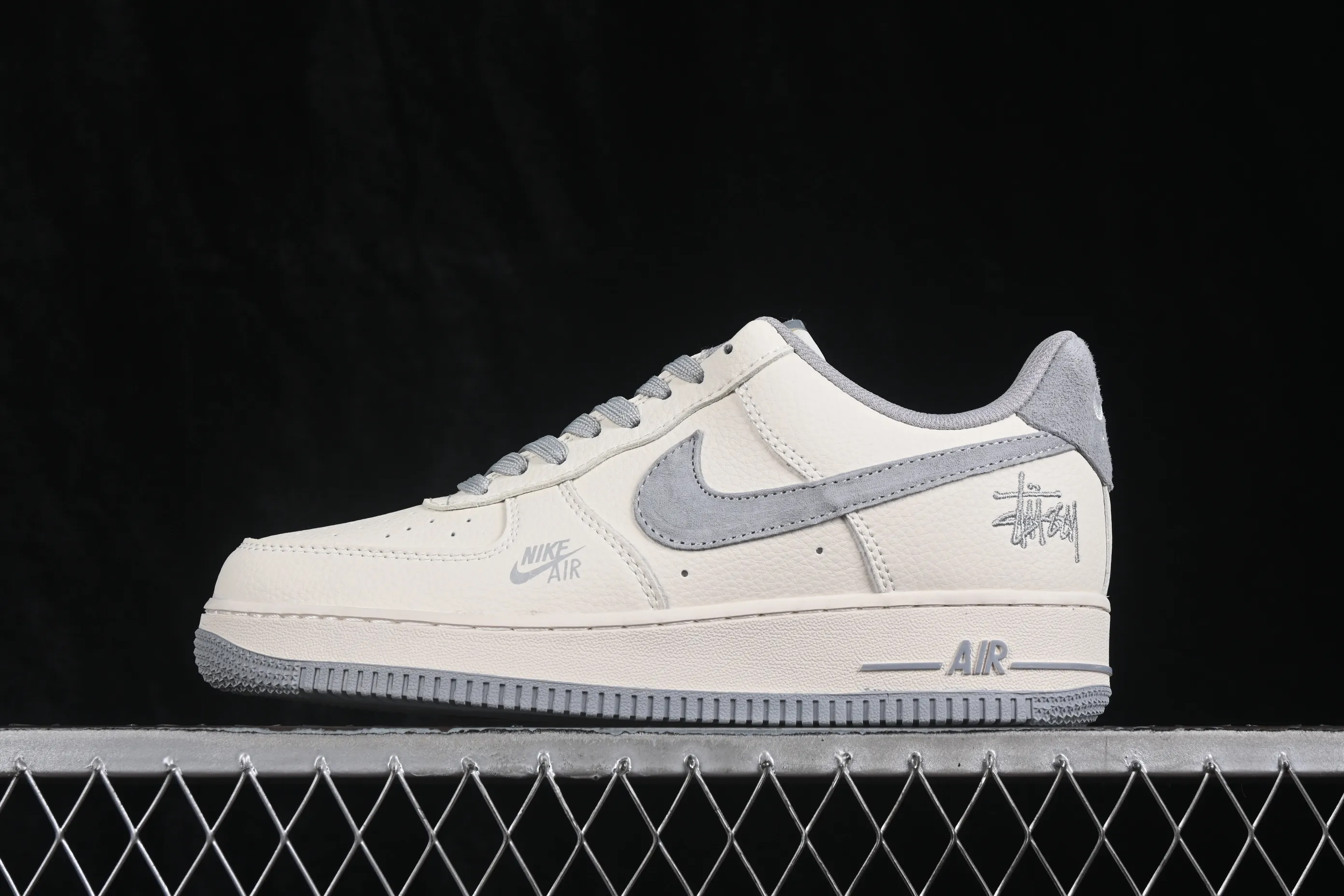 All categories Nk Air Force 1 Air Force series Nk Air Force 1 Low Air Force low-top Nike Air Force 1'07 Low joint model Air Force 1 low-top casual sneakers DN1688-824